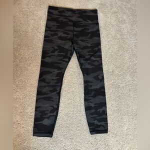 Athleta Elation Camo 7/8 Tight